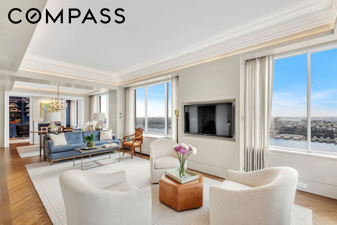 Photo for  Trump Place  - 200 Riverside Boulevard Condominium in Lincoln Square, Manhattan