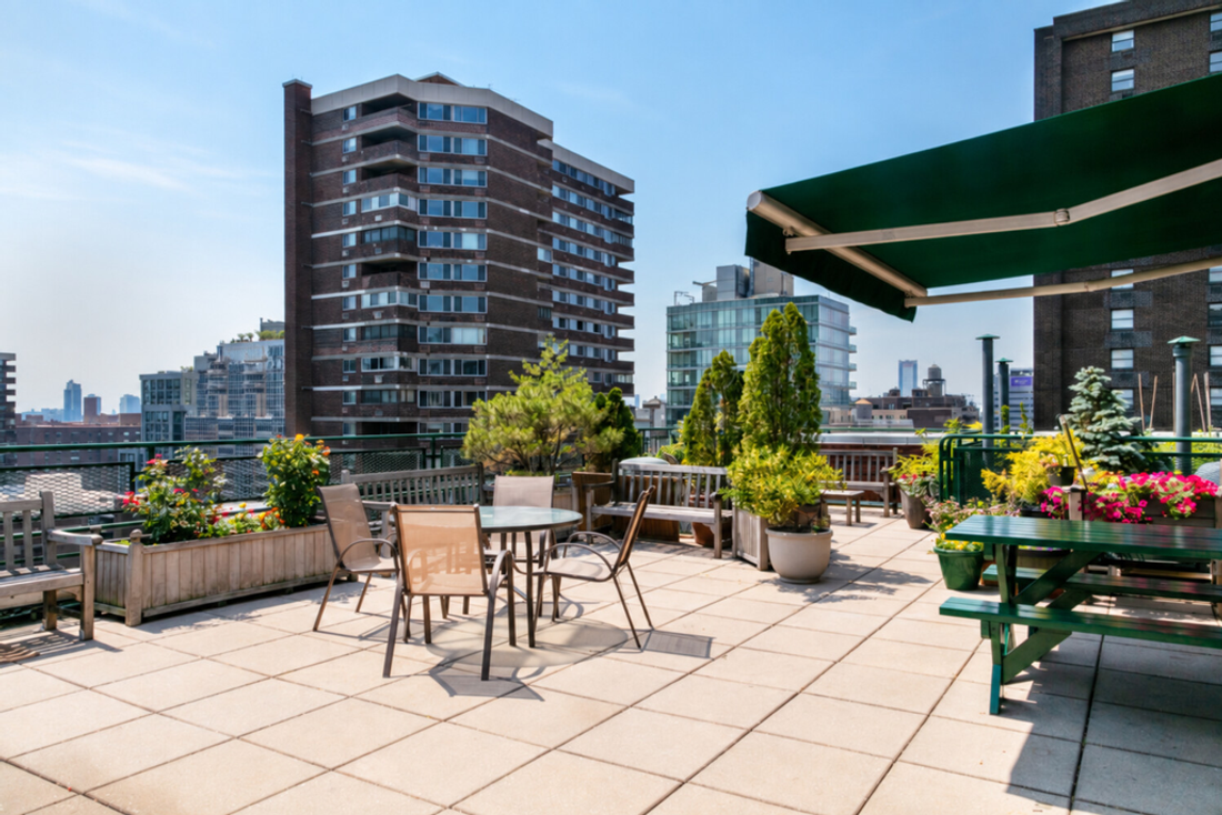 Photo for  Tracy Towers  - 421 2 AVENUE Cooperative in Kips Bay, Manhattan