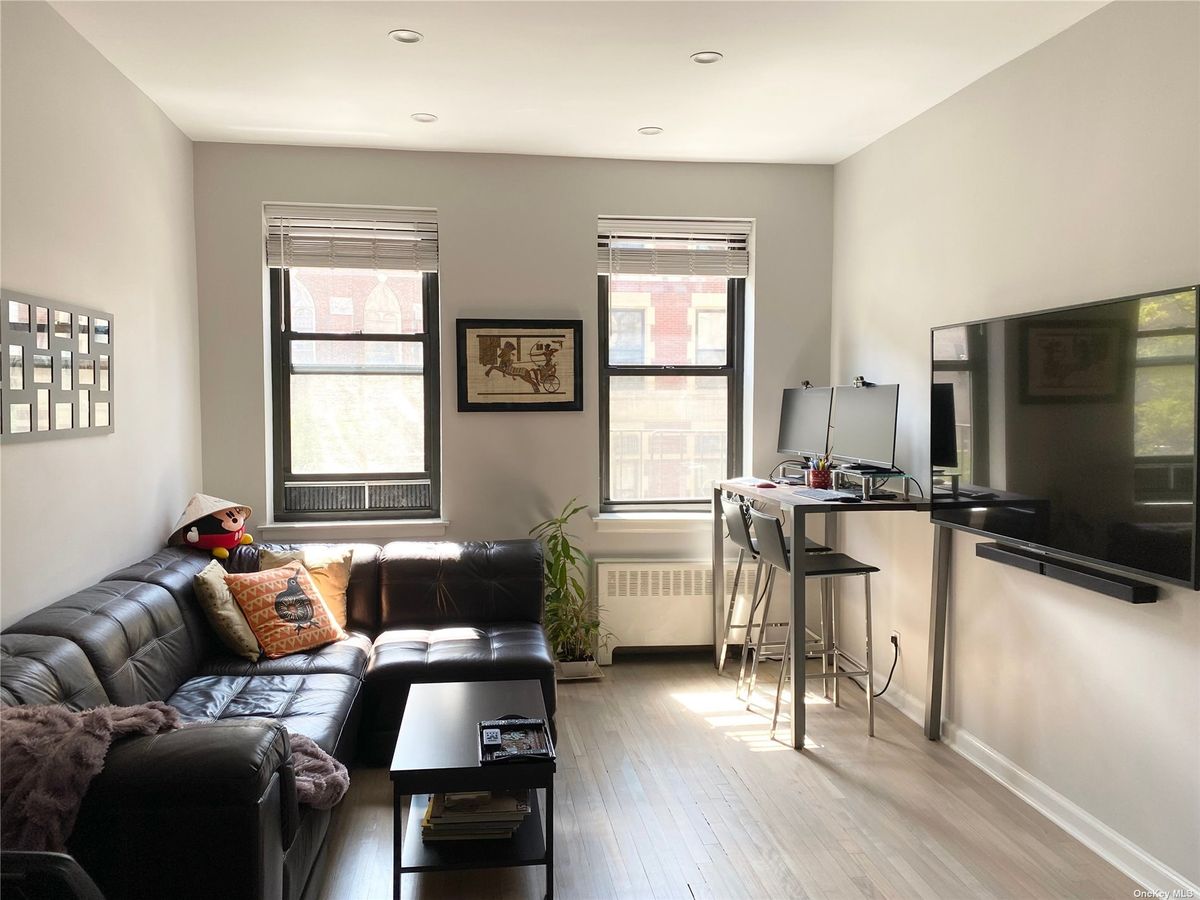 Photo for 415 East 80th Street - 415 EAST 80 STREET Cooperative in Upper East Side, Manhattan