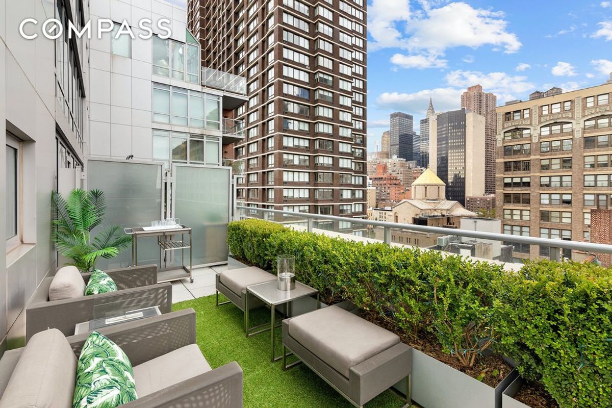 Photo for 303 East 33rd Street - 303 East 33rd Street Condominium in Murray Hill, Manhattan