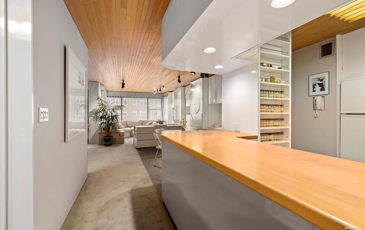 Photo for  200 East 74th Street  - 1285 3 AVENUE Cooperative in Lenox Hill, Manhattan