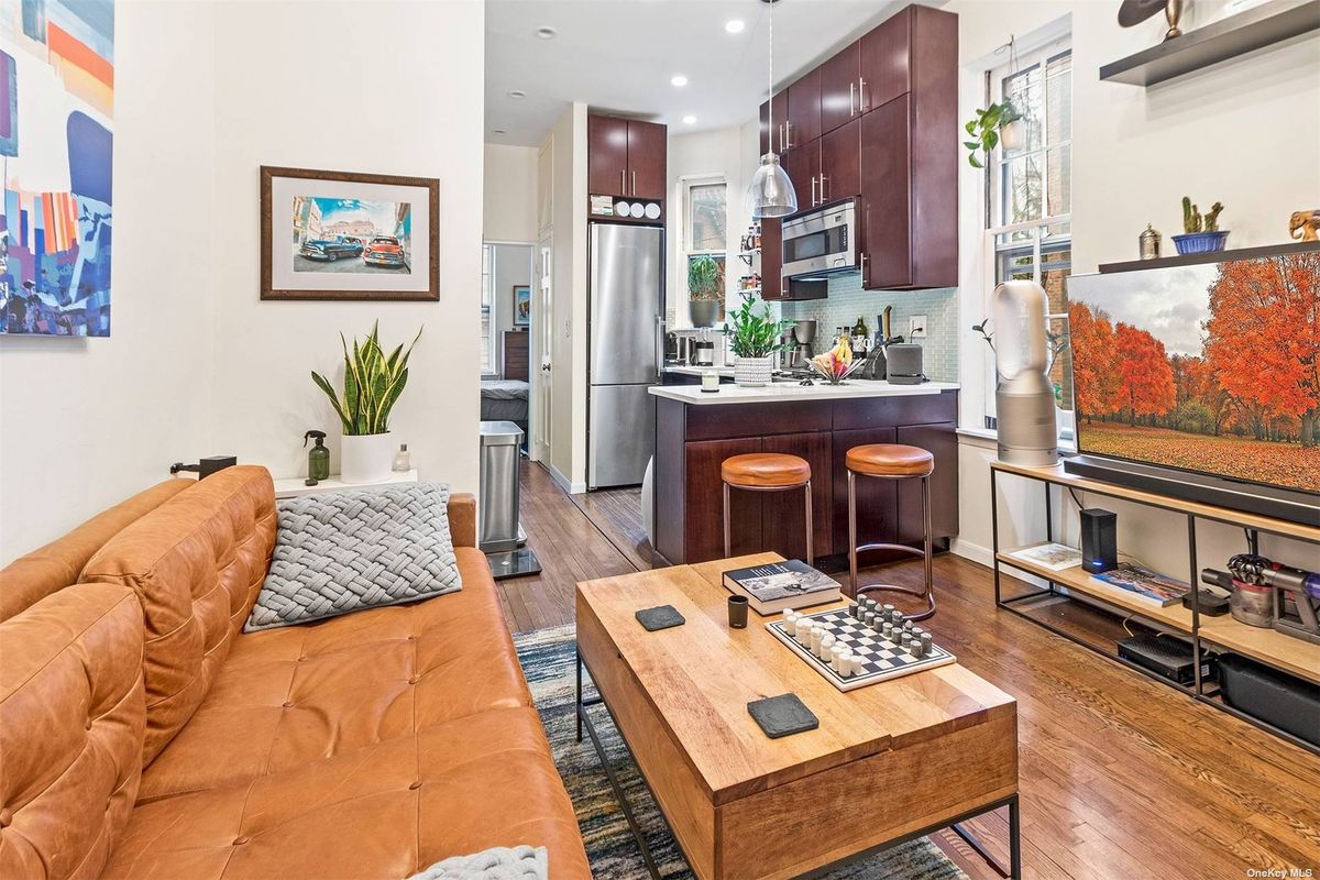 Photo for  345 West 21 Street  - 345 West 21 Street Cooperative in Chelsea, Manhattan