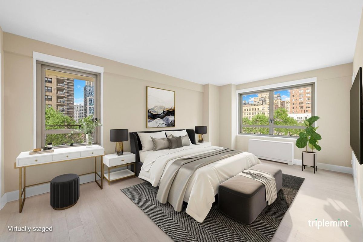 Photo for Lincoln Towers - 160 West End Avenue Condominium in Upper West Side, Manhattan