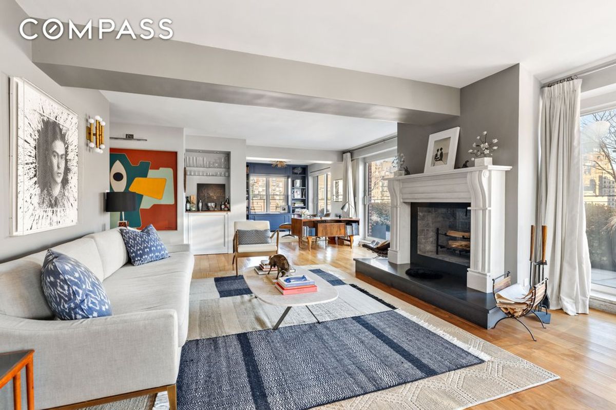 Photo for The Peter Warren - 45 WEST 10 STREET Cooperative in Greenwich Village, Manhattan
