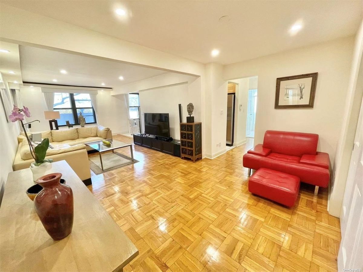 Photo for 152-72 MELBOURNE AVENUE - 152-72 MELBOURNE AVENUE Condominium in Kew Gardens Hills, Queens