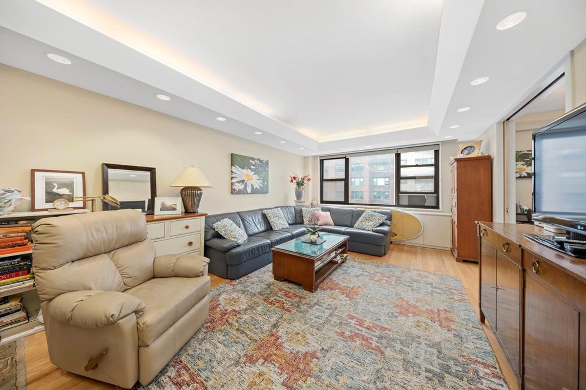 Photo for 425 EAST 79 STREET - 425 EAST 79 STREET Cooperative in Yorkville, Manhattan