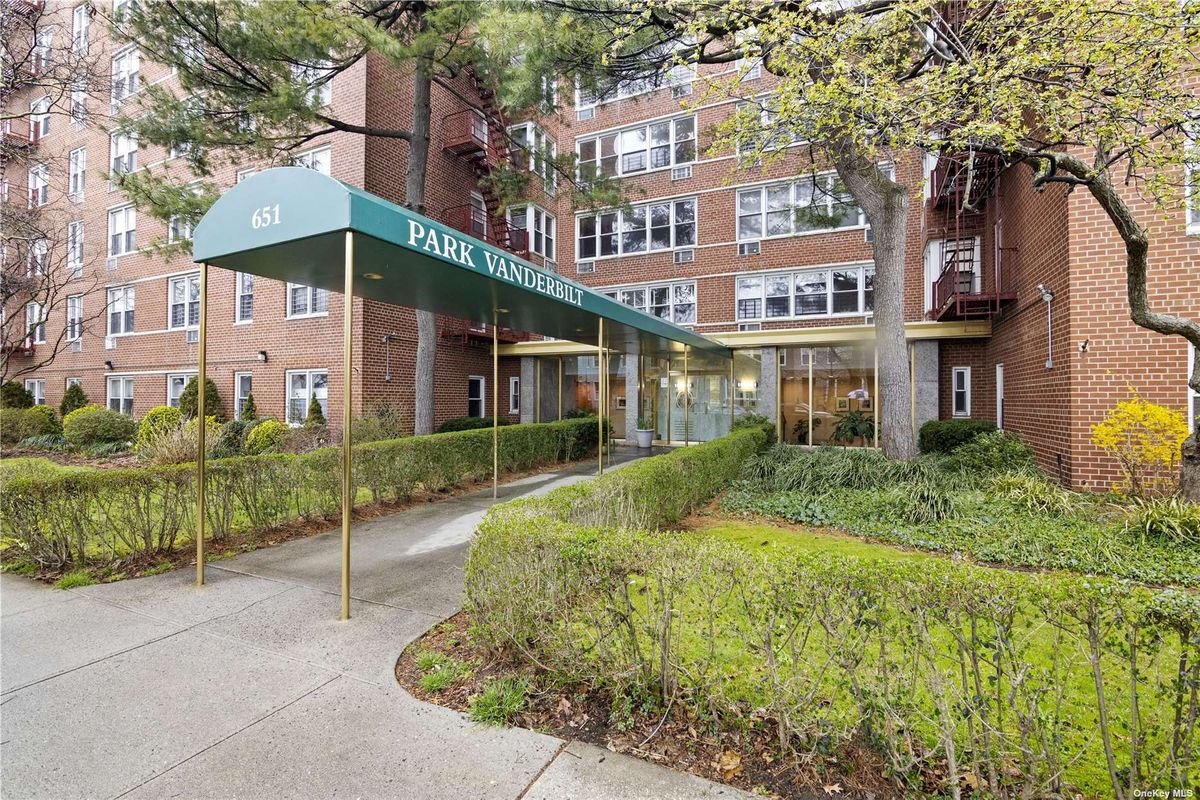 Photo for Park Vanderbilt Coop - 651 VANDERBILT STREET Cooperative in Windsor Terrace, Brooklyn