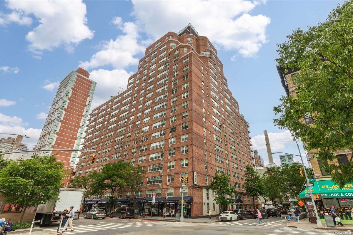Photo for The Amherst - 401 EAST 74 STREET Condominium in Upper East Side, Manhattan