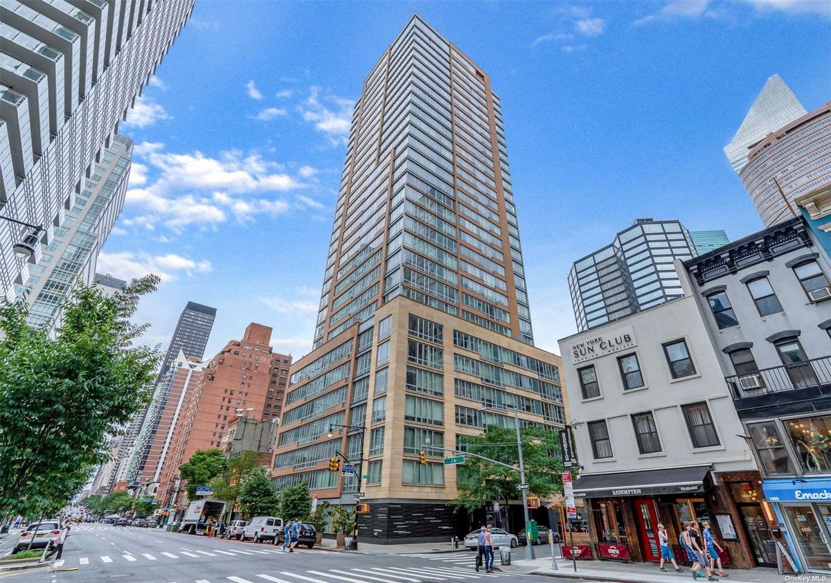 Photo for The Veneto - 250 East 53rd Street Condominium in Midtown East, Manhattan