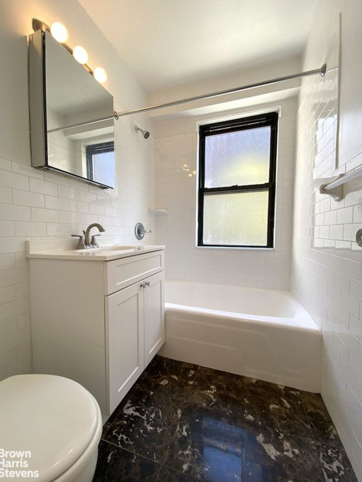 Photo for  200 East 15th  - 135 3 AVENUE Rental Building in Gramercy Park, Manhattan