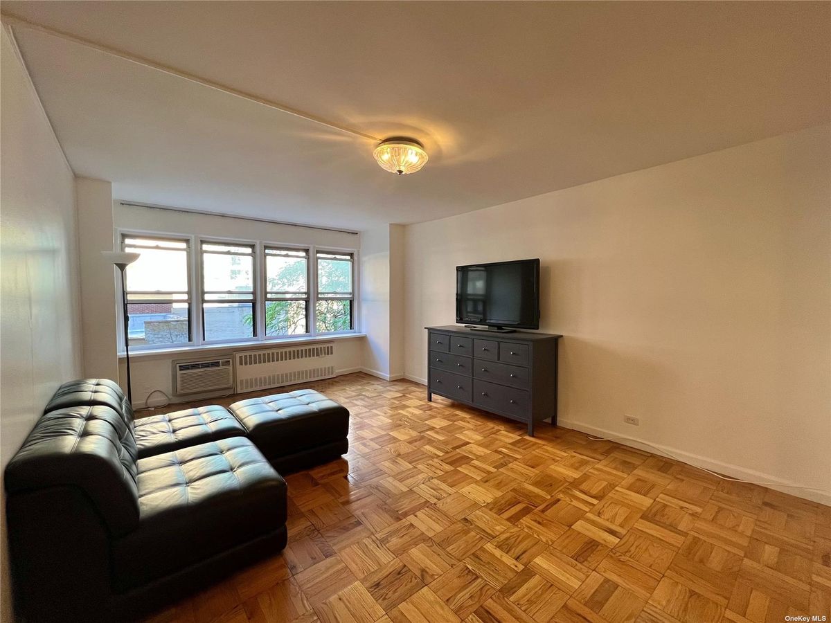 Photo for 155 East 38th Street - 155 EAST 38 STREET Condominium in Murray Hill, Manhattan