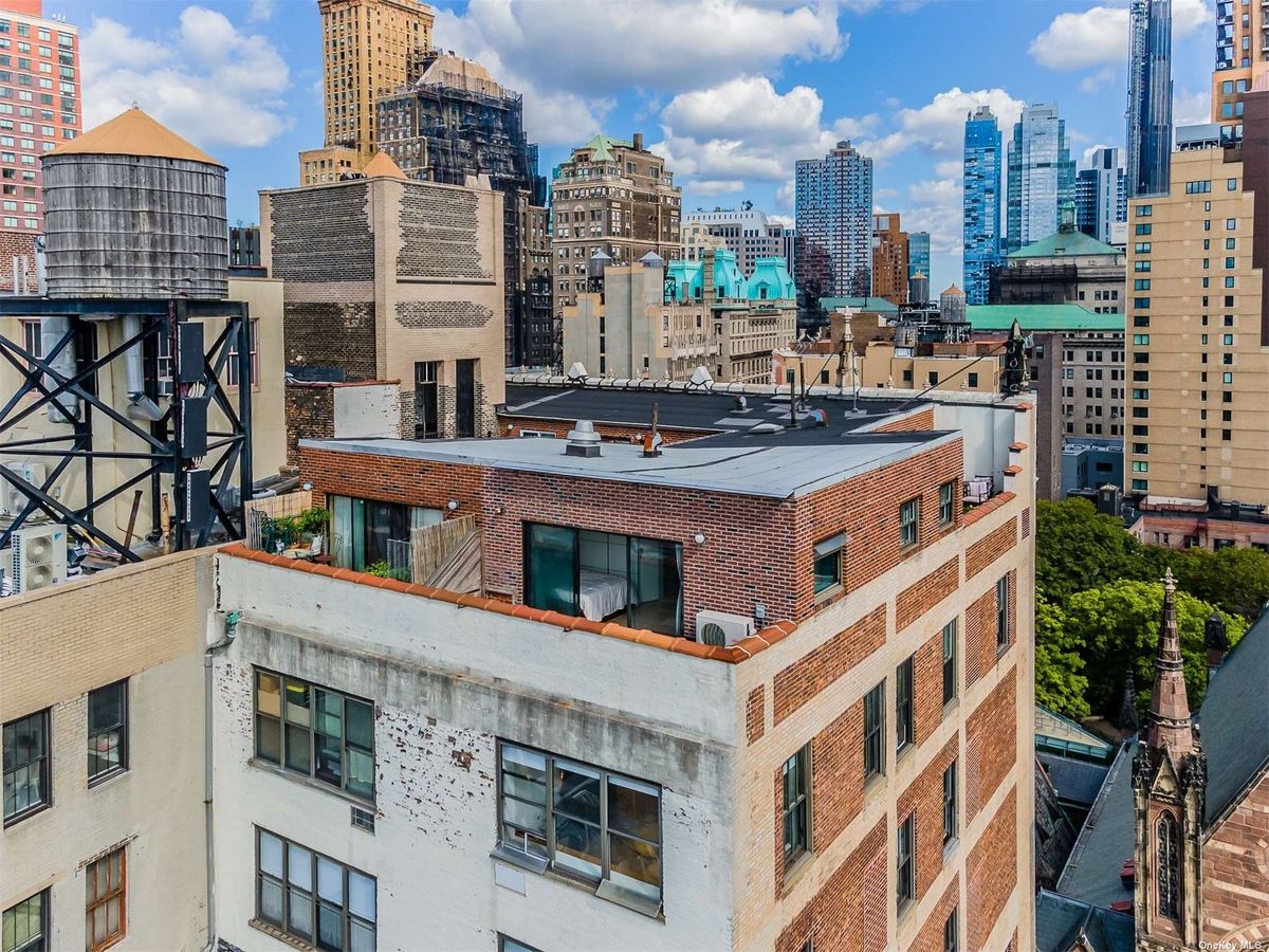 Photo for 150 Joralemon Street - 130 CLINTON STREET Cooperative in Brooklyn Heights, Brooklyn