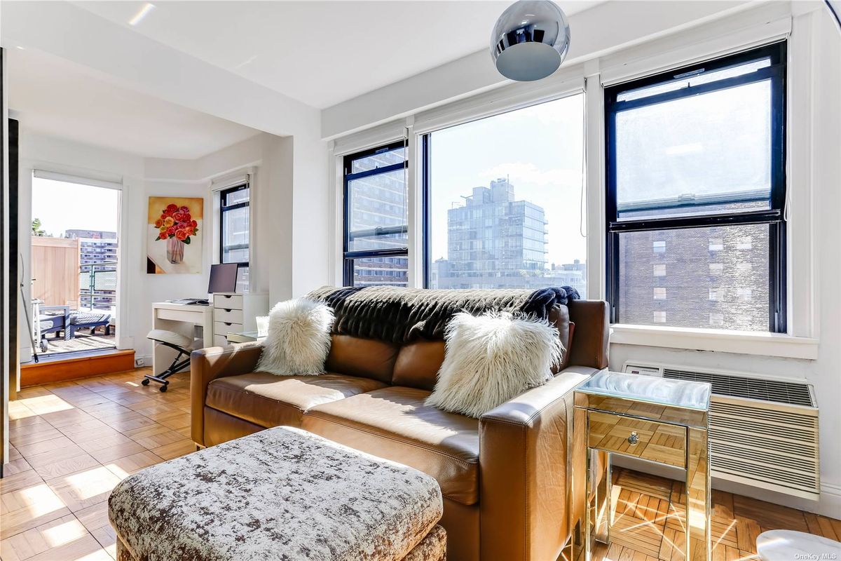 Photo for Tracy Towers - 421 2 AVENUE Cooperative in Kips Bay, Manhattan