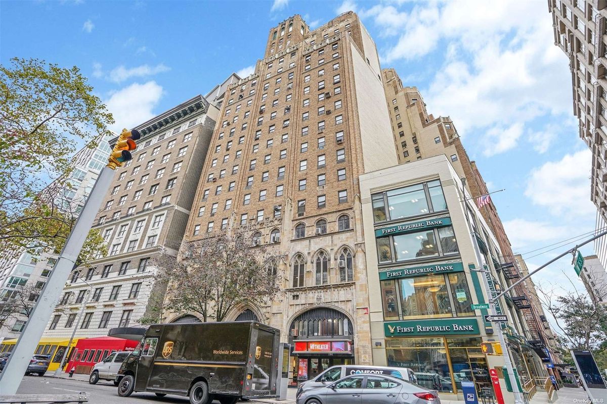 Photo for The Opera - 2162 BROADWAY Cooperative in Upper West Side, Manhattan