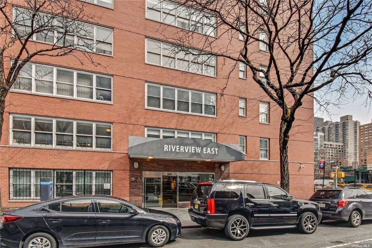 Photo for Riverview East - 251 EAST 32 STREET Cooperative in Murray Hill, Manhattan