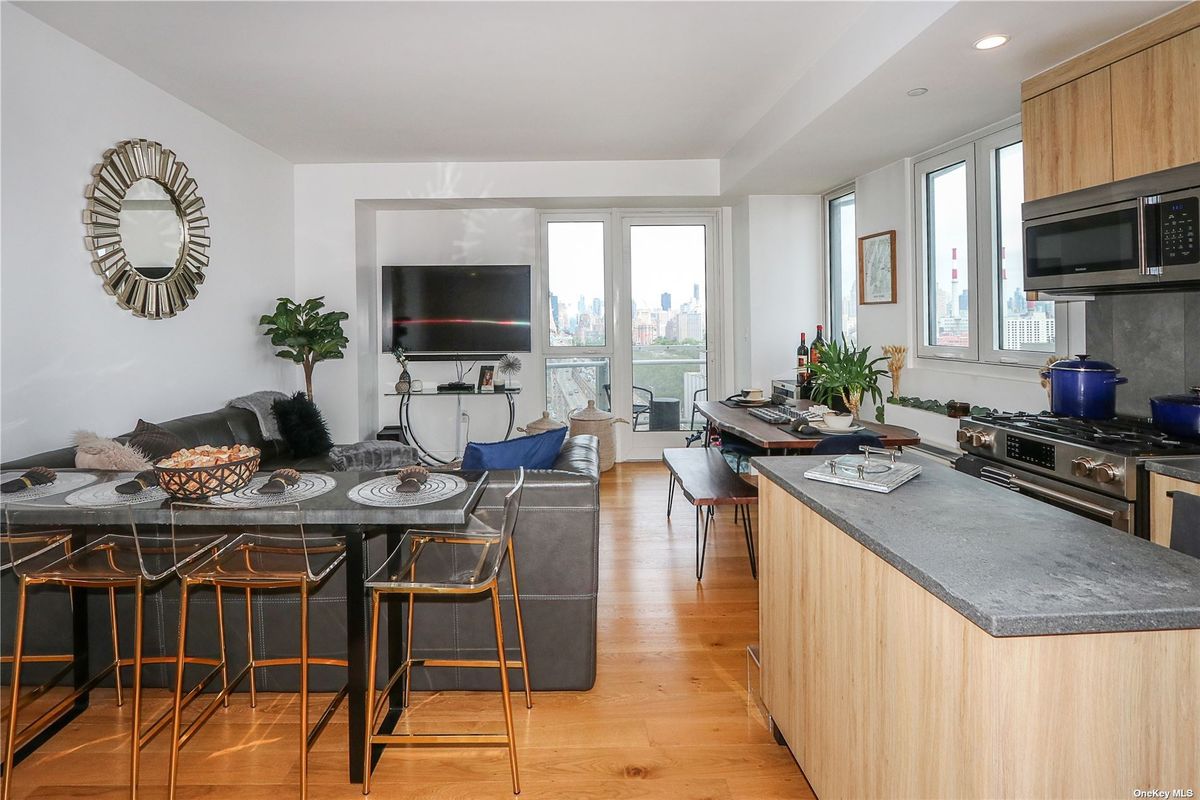 Photo for HERO - 24-16 QUEENS PLAZA SOUTH Condominium in Long Island City, Queens