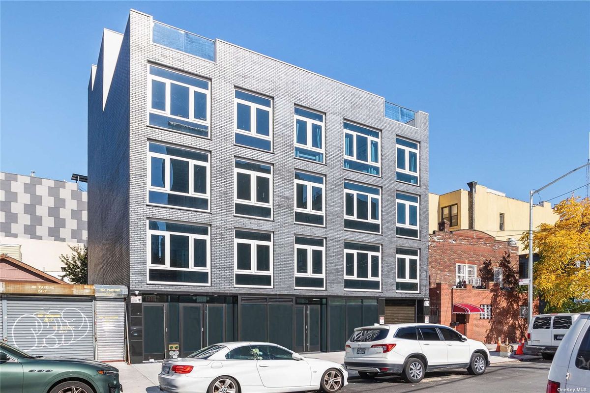 Photo for Tower 28 LIC - 28-09 39 AVENUE Condominium in Long Island City, Queens