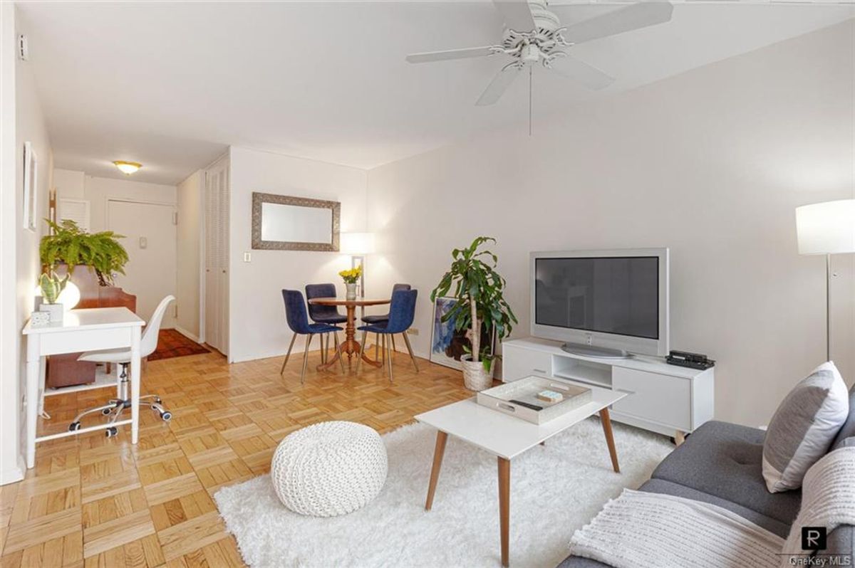Photo for Mayfair Towers - 15 WEST 72 STREET Cooperative in Upper West Side, Manhattan