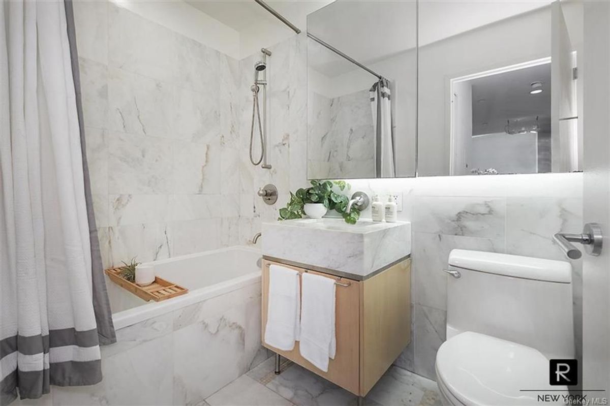 Photo for 200 Chambers Street - 200 CHAMBERS STREET Condominium in Tribeca, Manhattan