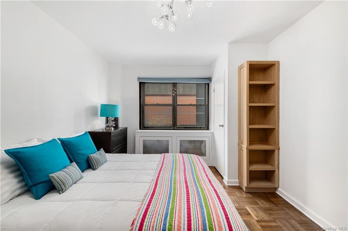 Photo for Charing Cross House - 305 EAST 72 STREET Condominium in Upper East Side, Manhattan