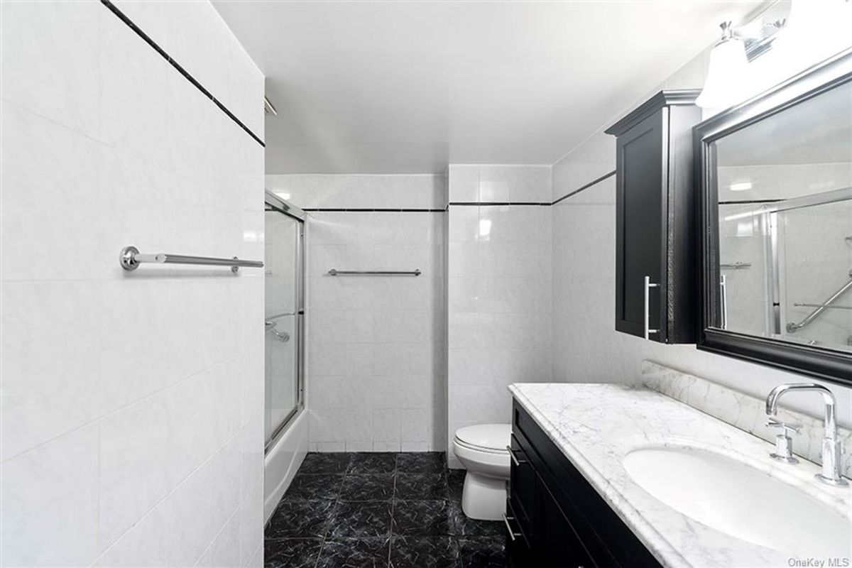 Photo for 309 East 49th Street - 309 EAST 49 STREET Condominium in Midtown East, Manhattan