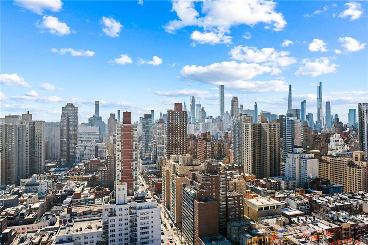 Photo for  Hampton House  - 404 EAST 79 STREET Condominium in Upper East Side, Manhattan