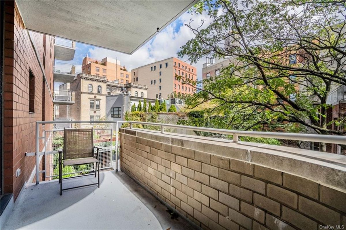 Photo for Memphis Downtown - 677 WASHINGTON STREET Condominium in West Village, Manhattan