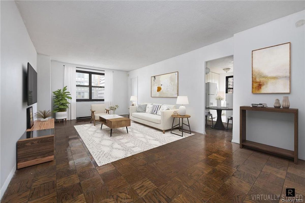 Photo for  200 East 24th Street  - 309 3 AVENUE Cooperative in Chelsea, Manhattan