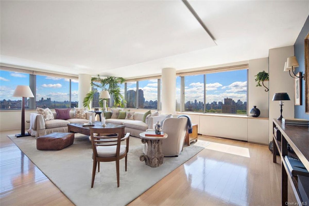Photo for The Park Millennium - 1992 BROADWAY Condominium in Upper West Side, Manhattan