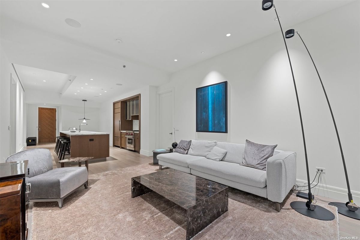 Photo for 100 Barclay - 140 WEST STREET Condominium in Tribeca, Manhattan