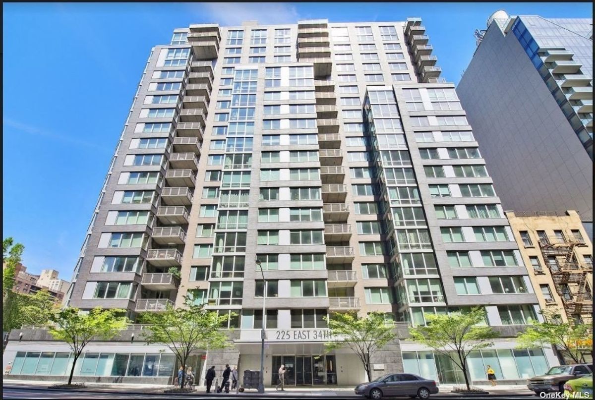 Photo for The Charleston - 225 East 34th Street Condominium in Murray Hill, Manhattan