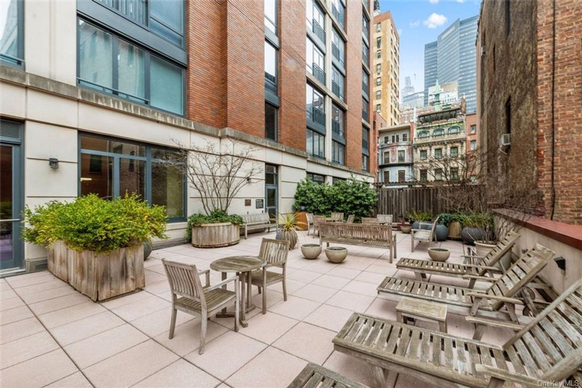 Photo for 45 Park Avenue - 45 PARK AVENUE Condominium in Murray Hill, Manhattan