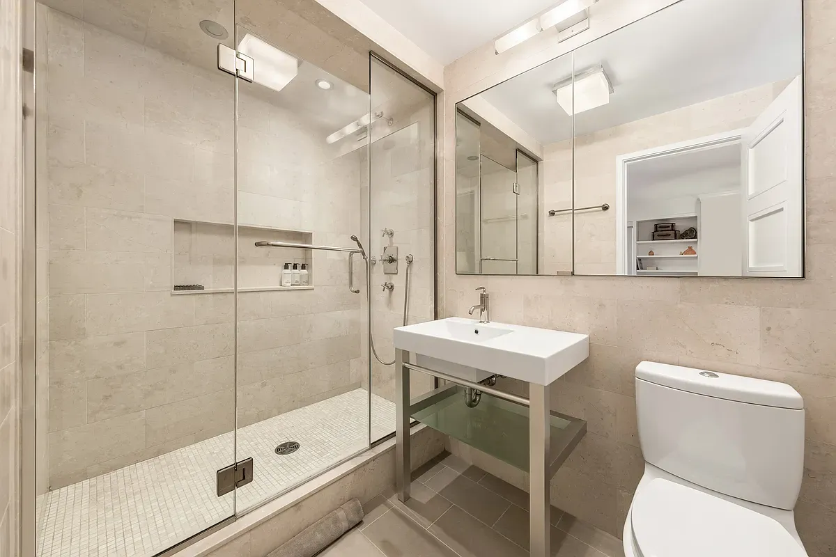 Photo for 1050 5 AVENUE - 1050 5 AVENUE Cooperative in Upper East Side, Manhattan
