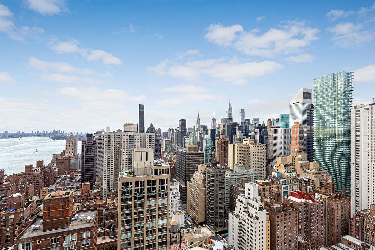 Photo for The Grand Sutton - 418 EAST 59 STREET Cooperative in Midtown East, Manhattan
