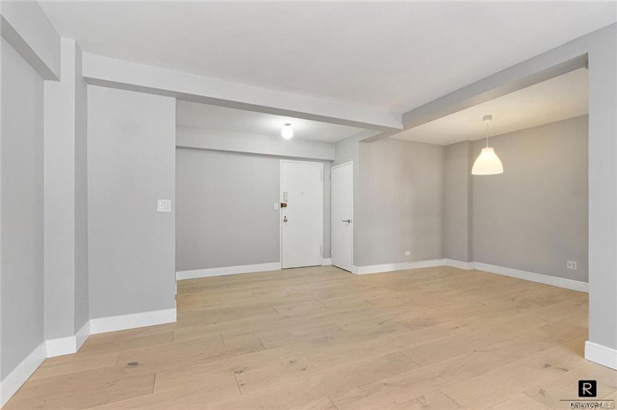 Photo for  136 East 76th Street  - 1068 LEXINGTON AVENUE Condominium in Upper East Side, Manhattan