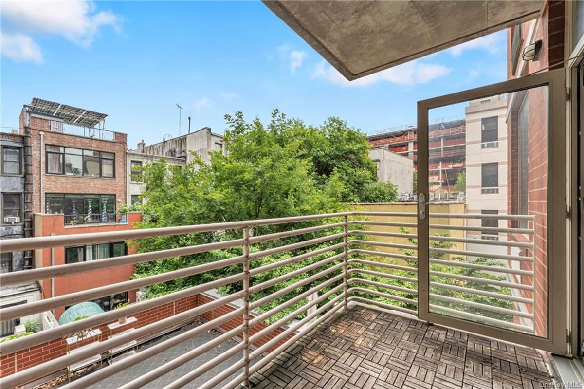 Photo for The Mirada - 161 East 110th Street Condominium in East Harlem, Manhattan