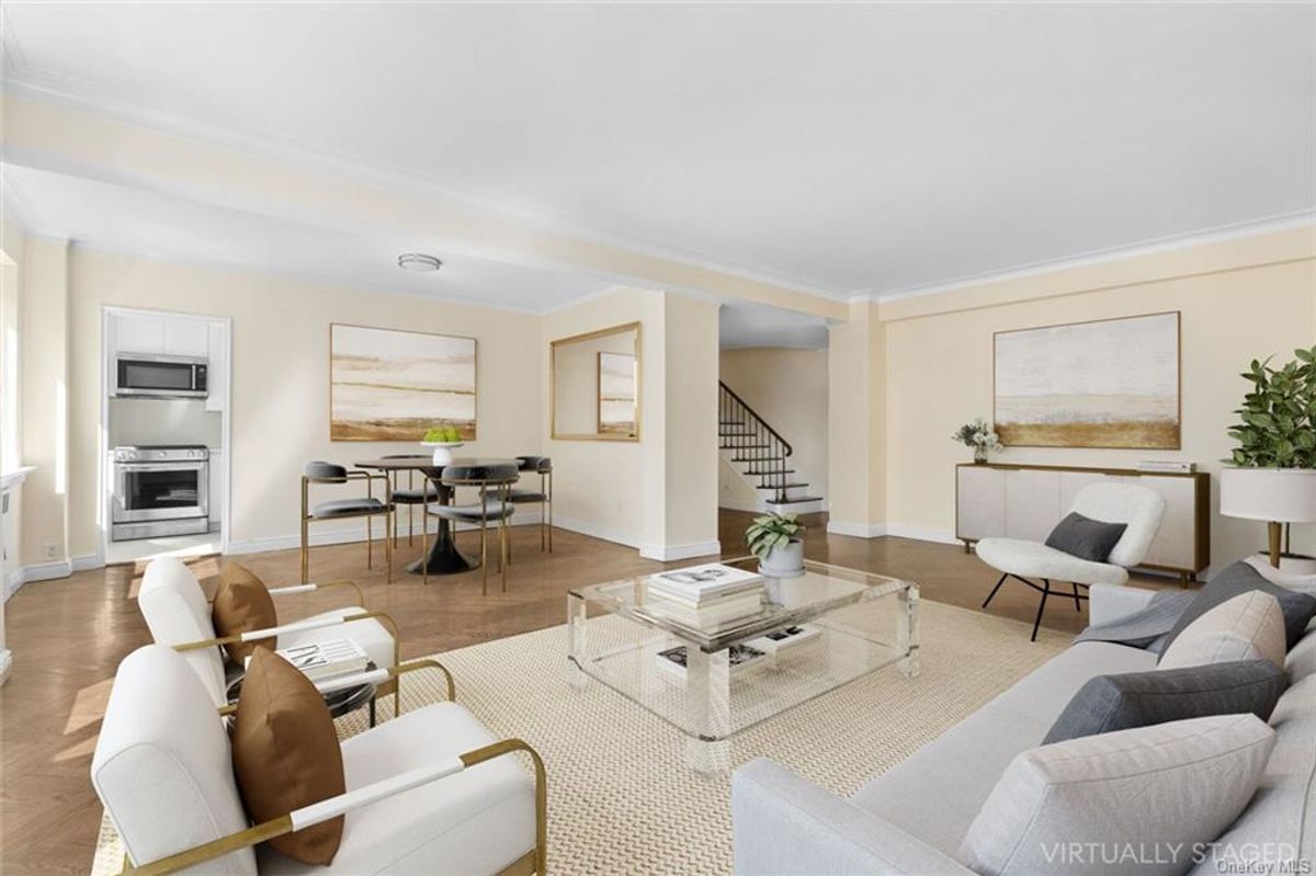 Photo for  923 5 AVENUE  - 923 5 AVENUE Condominium in Upper East Side, Manhattan