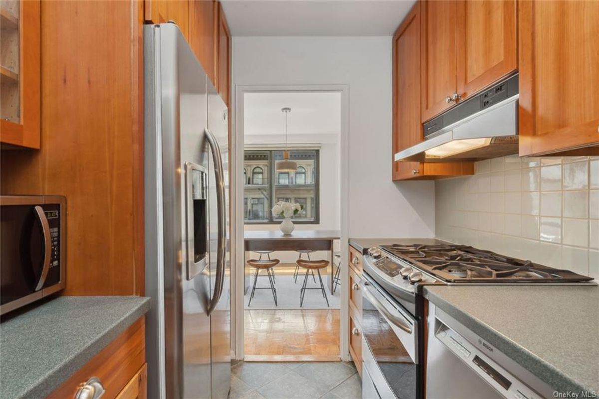 Photo for  The Victoria  - 7 EAST 14 STREET Cooperative in Union Square, Manhattan