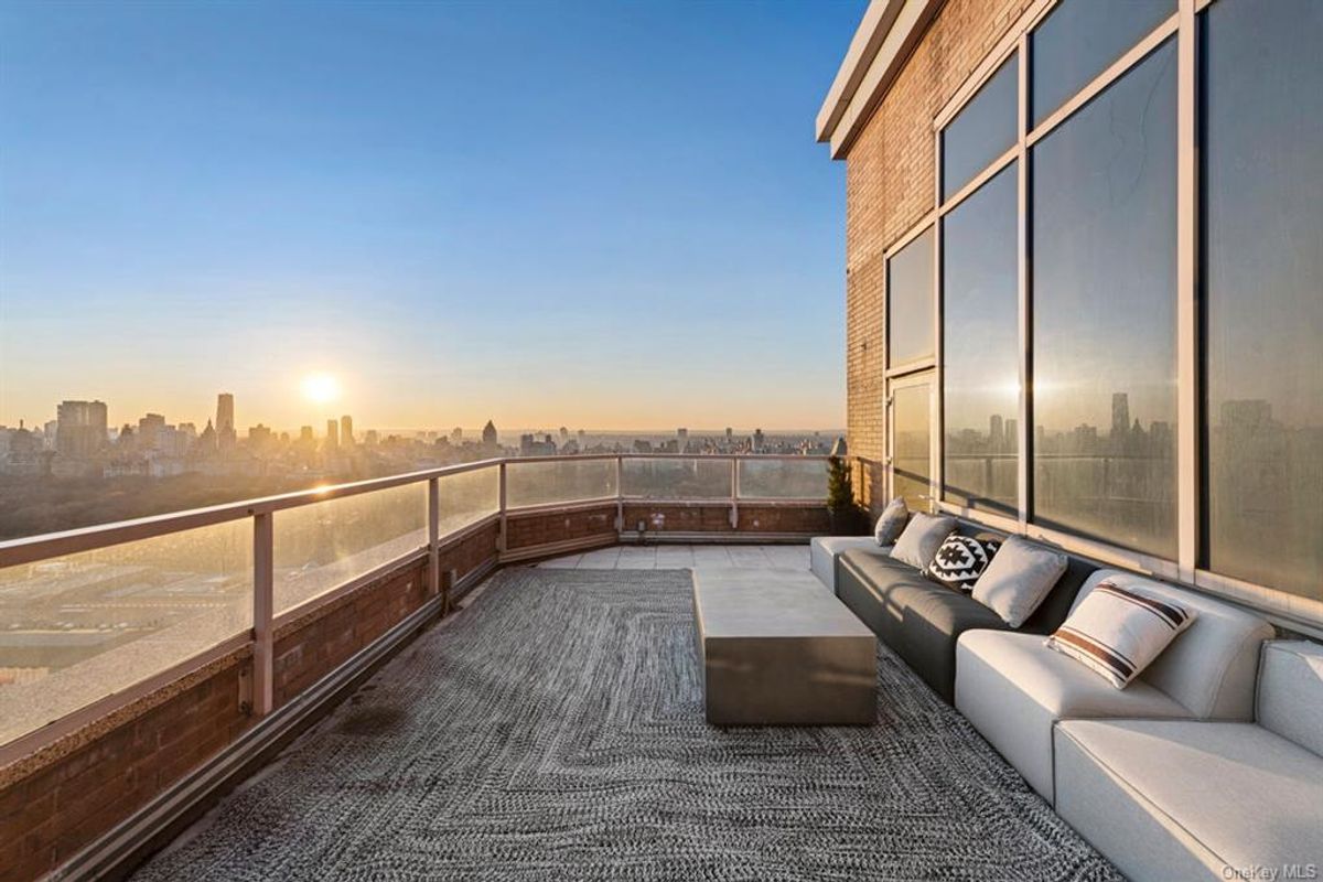 Photo for  30 EAST 85 STREET  - 30 EAST 85 STREET Condominium in Upper East Side, Manhattan