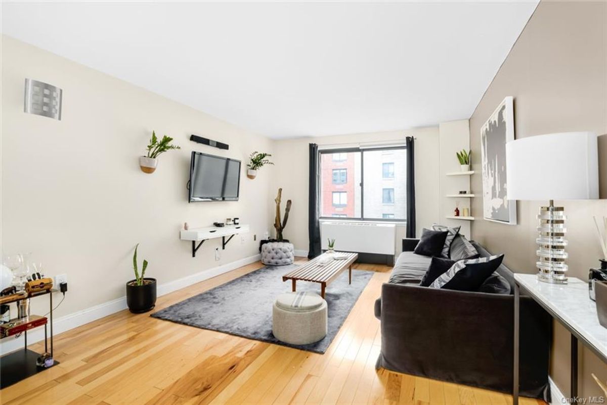 Photo for  The Soundings  - 280 RECTOR PLACE Condominium in Battery Park City, Manhattan