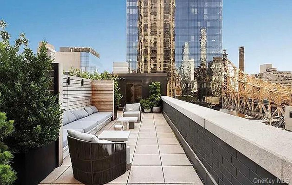 Photo for Bridge Tower Place - 401 EAST 60 STREET Condominium in Upper East Side, Manhattan