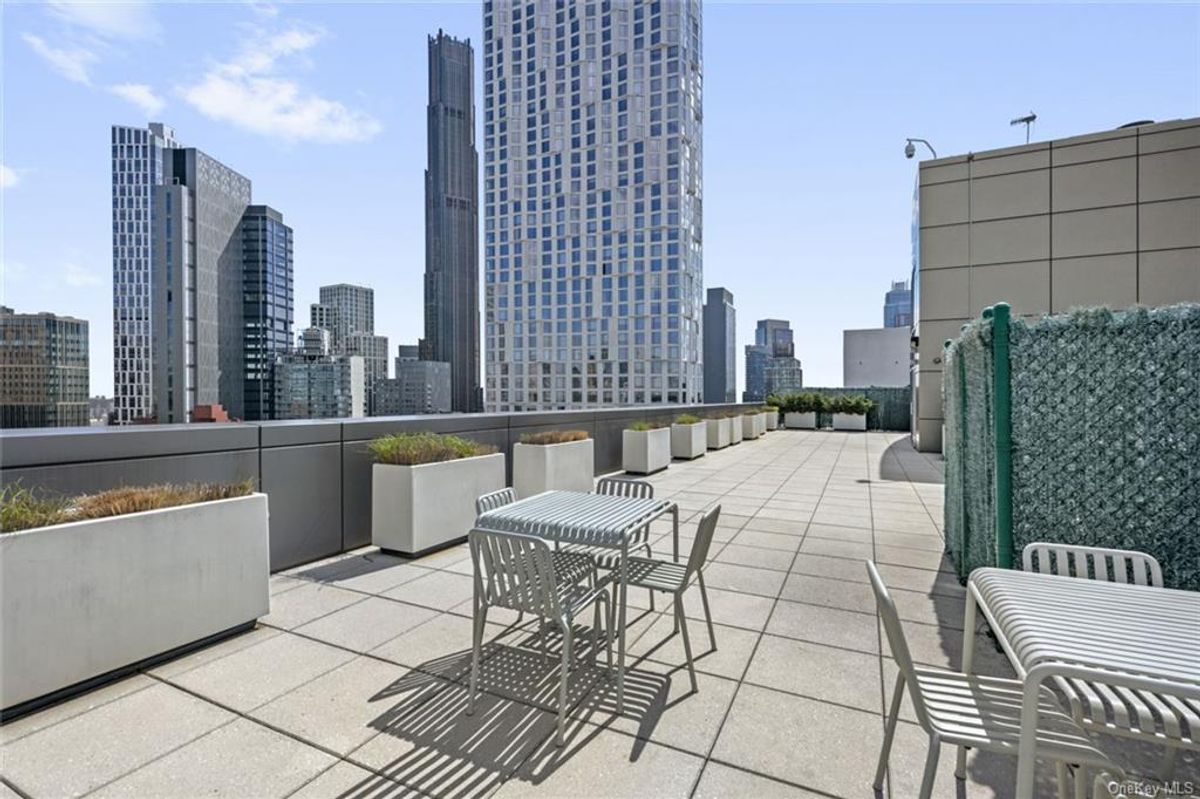 Photo for be@Schermerhorn - 189 Schermerhorn Street Condominium in Downtown Brooklyn, Brooklyn