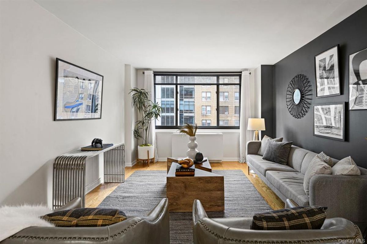 Photo for  Nevada Towers  - 2021 BROADWAY Condominium in Lincoln Square, Manhattan