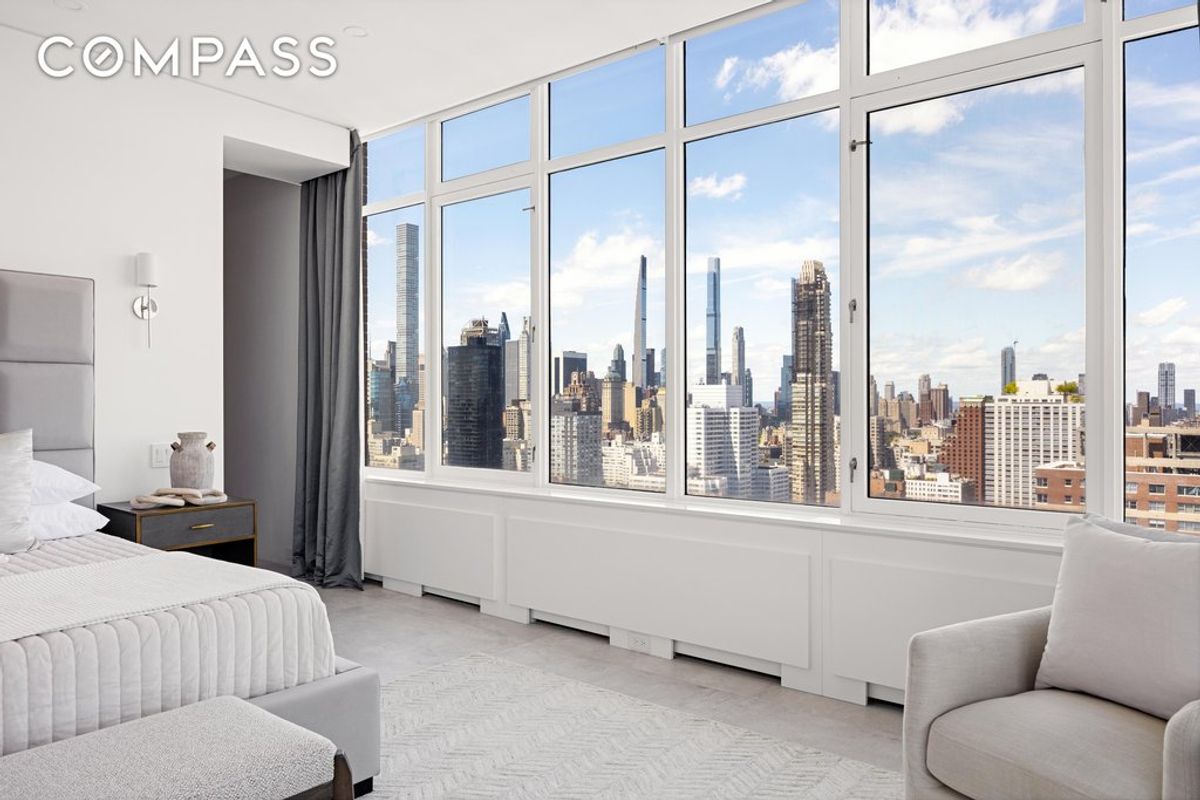 Photo for The Oxford - 422 EAST 72 STREET Condominium in Upper East Side, Manhattan