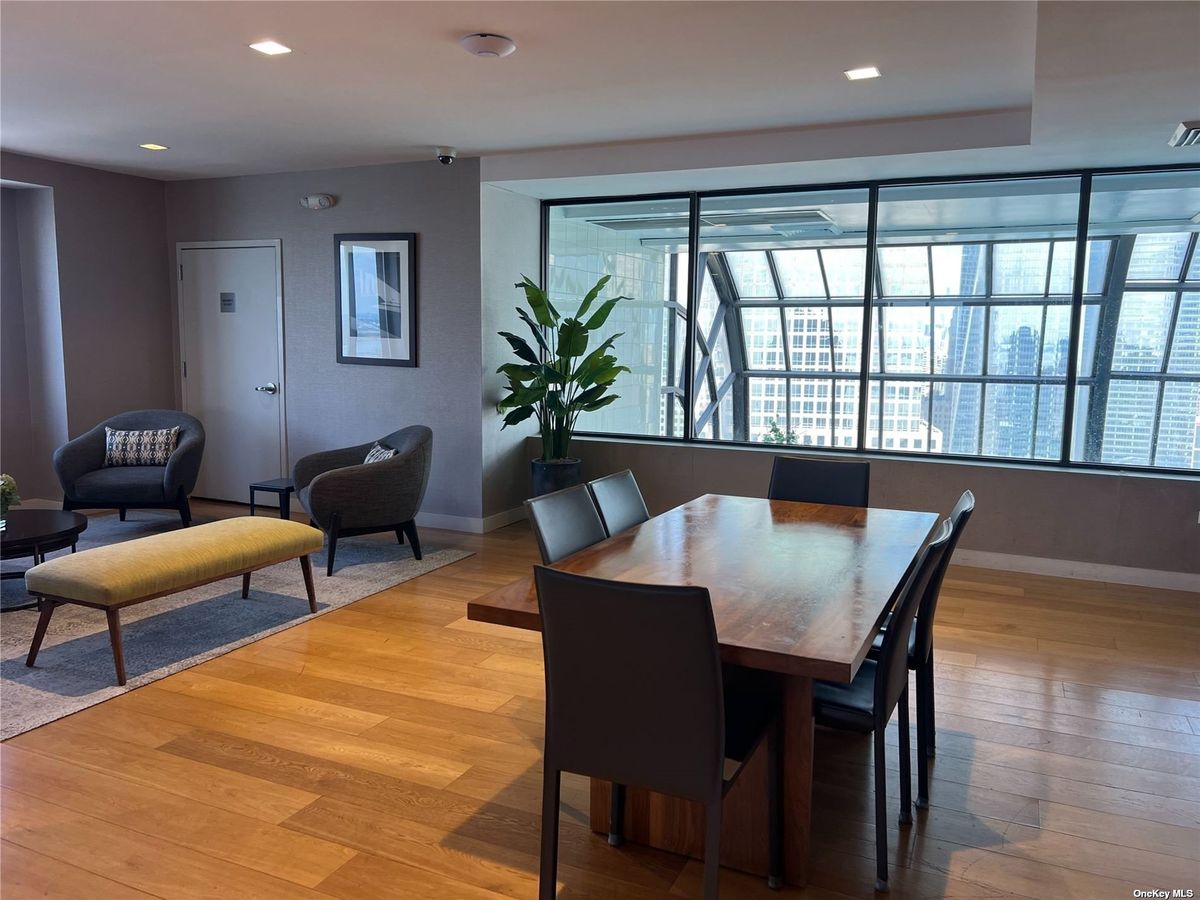 Photo for  Liberty Court  - 200 Rector Place Condominium in Battery Park City, Manhattan