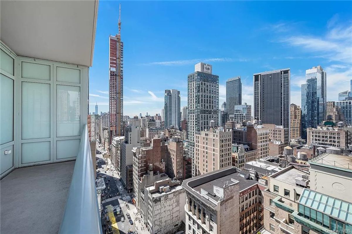 Photo for  325 Fifth Avenue  - 321 5 AVENUE Condominium in Murray Hill, Manhattan