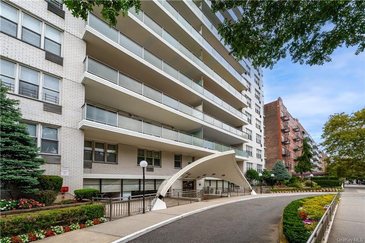 Photo for  Park Towers  - 370 OCEAN PARKWAY Cooperative in Kensington, Brooklyn