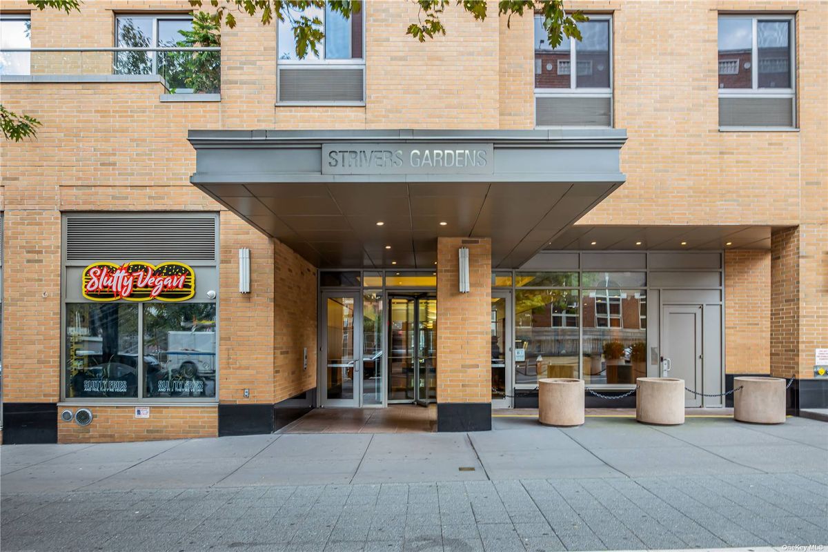 Photo for  Strivers Gardens  - 300 WEST 135 STREET Condominium in Harlem, Manhattan