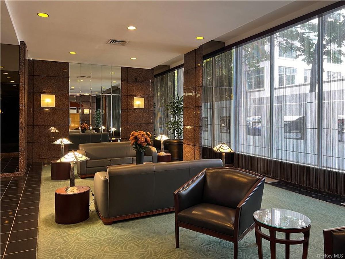 Photo for Gracie Towers - 180 East End Avenue Cooperative in Upper East Side, Manhattan