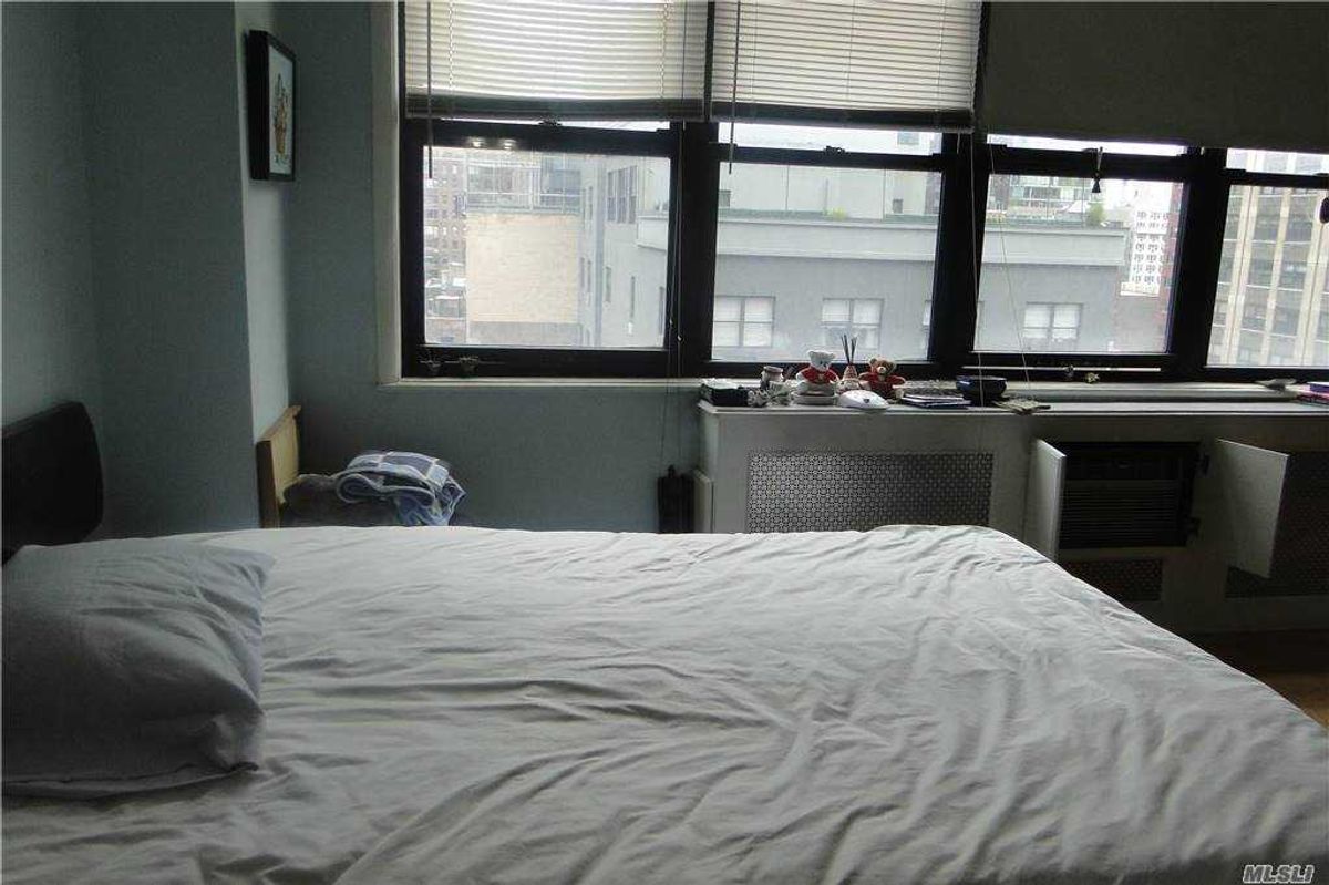 Photo for 330 3rd Avenue - 330 3 AVENUE Cooperative in Gramercy Park, Manhattan